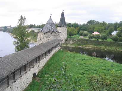 De Pskova bij het Kremlin van Pskov